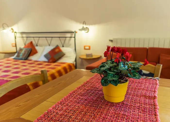 Studio-apartment Mit Balkon Mit Seeblick Und Zugang Zum Garten By Interhome Appartement Riva di Solto
