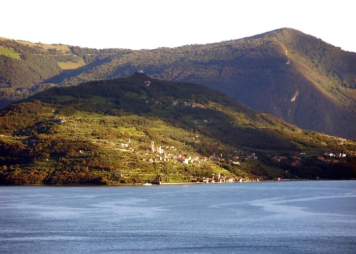 Studio-apartment Mit Balkon Mit Seeblick Und Zugang Zum Garten By Interhome Riva di Solto